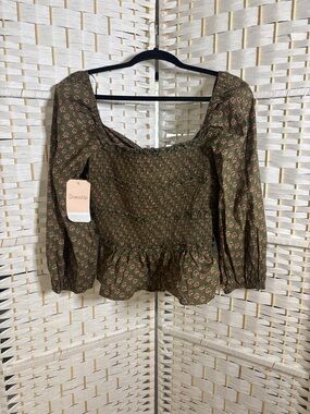 Millibon Olive Smocked Peasant Blouse